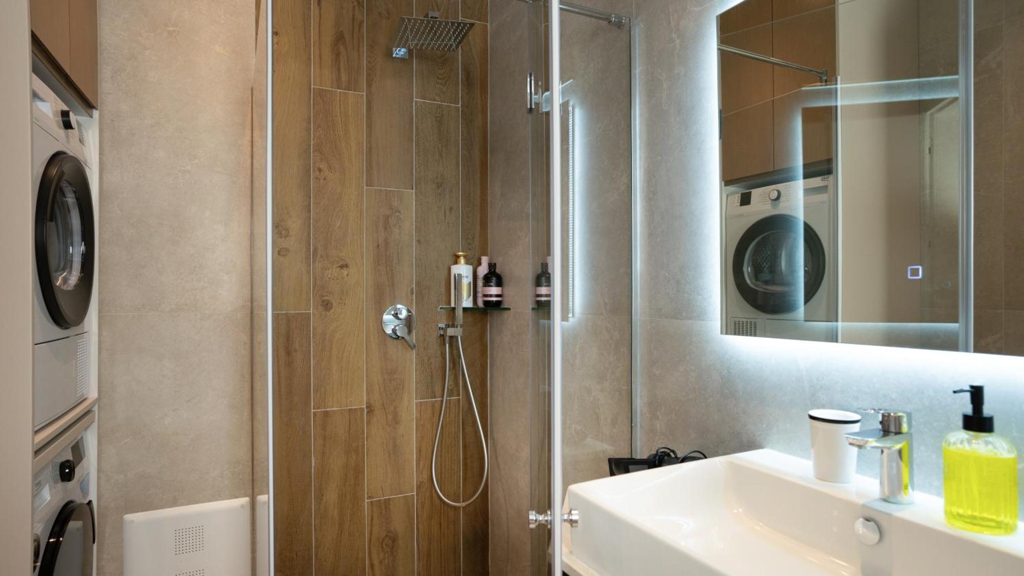 Albani'S Apartment Тирана Екстер'єр фото